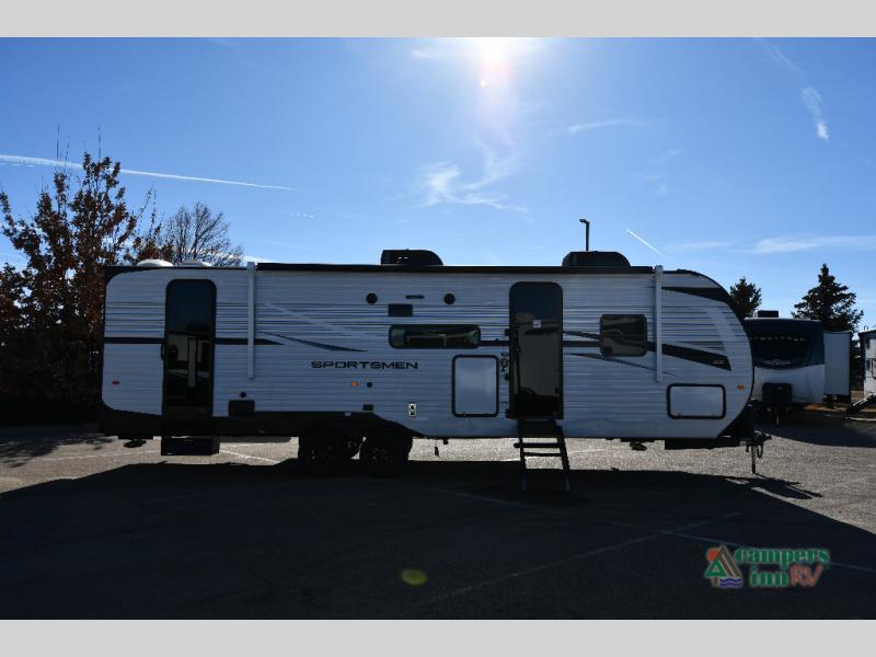 RV listing image