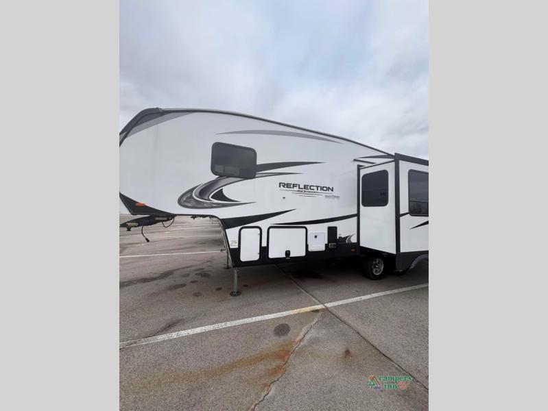 RV listing image
