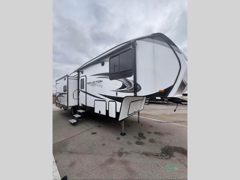 RV listing image
