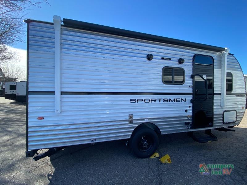 RV listing image