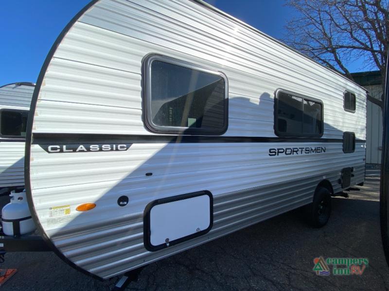 RV listing image