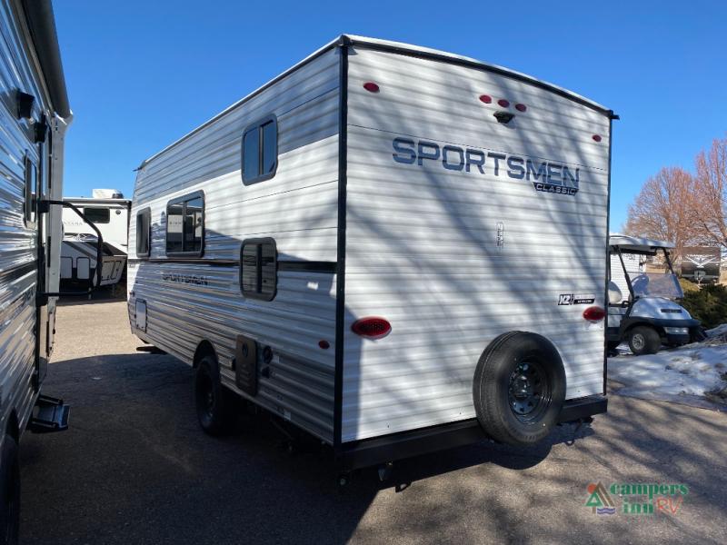 RV listing image