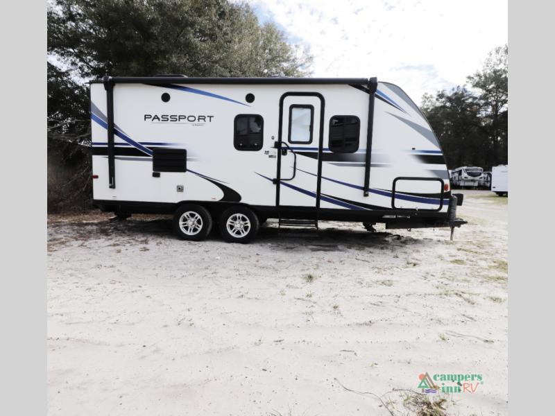 RV listing image