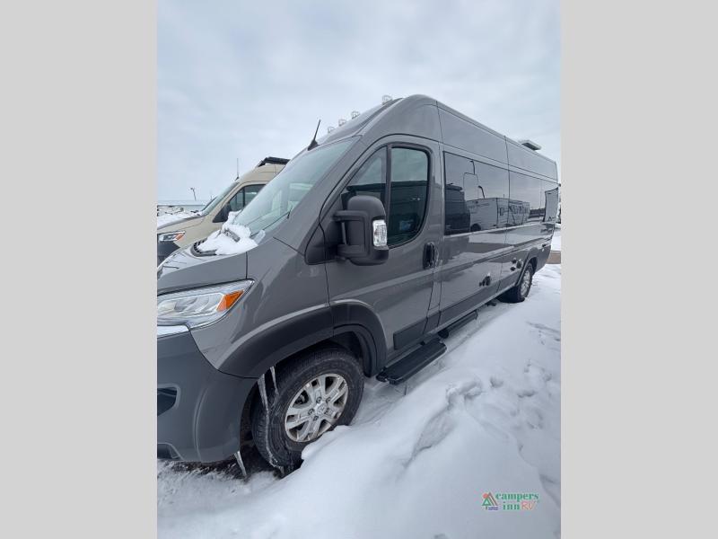 Thor Motor Coach Sequence Image