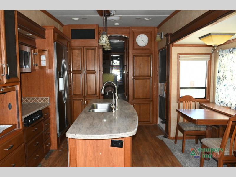 RV listing image