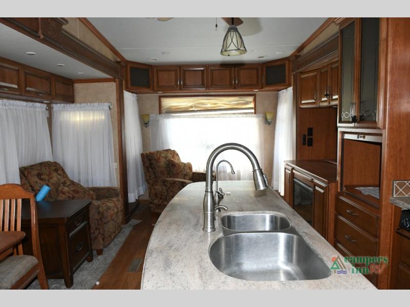 RV listing image