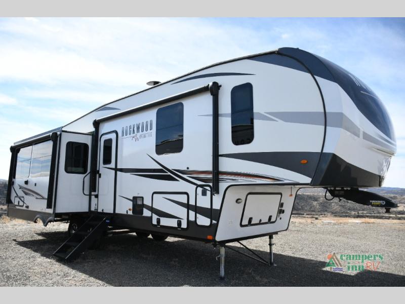 RV listing image
