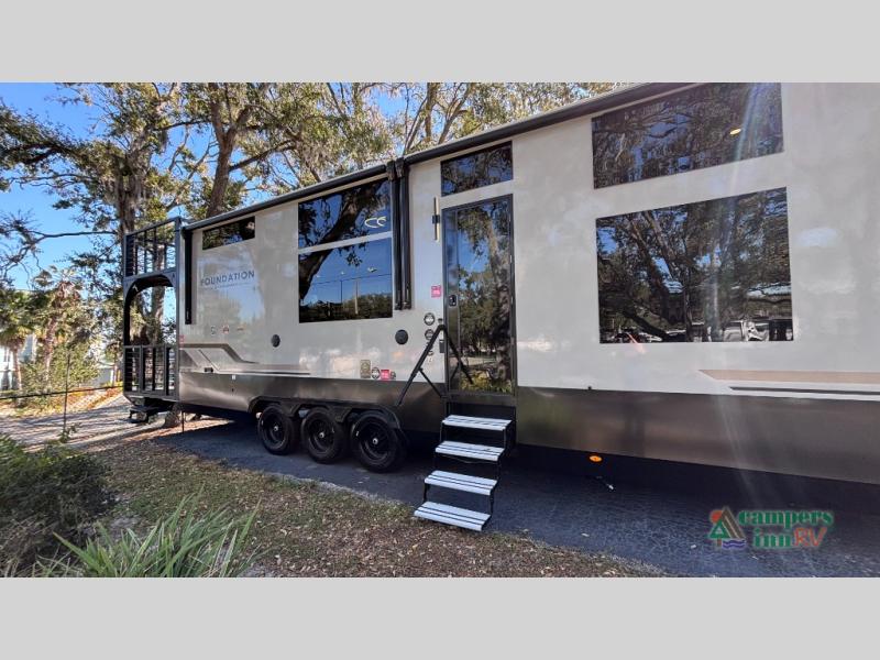RV listing image
