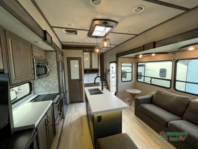 RV listing image