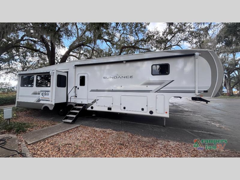 RV listing image