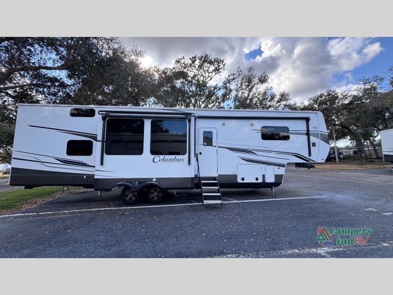 RV listing image