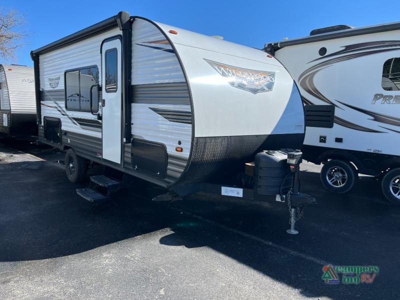 RV listing image