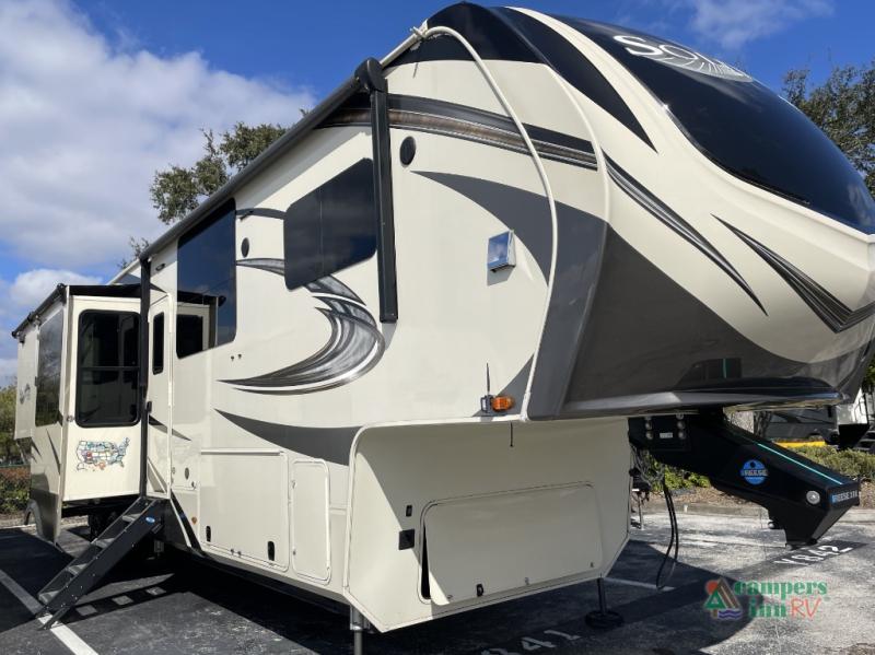 RV listing image