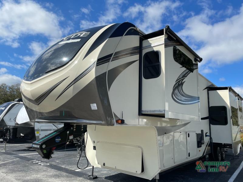 RV listing image