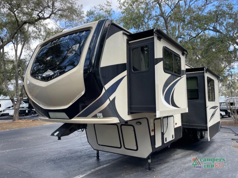 RV listing image