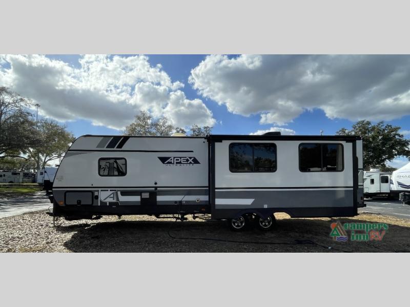 RV listing image