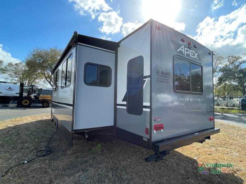 RV listing image