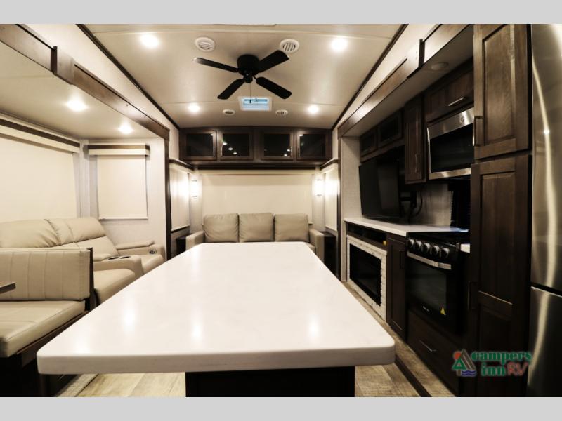 RV listing image