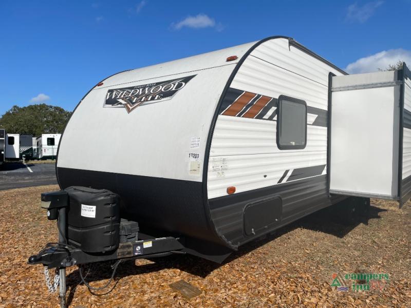 RV listing image