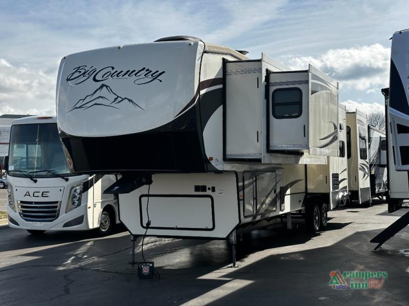 RV listing image