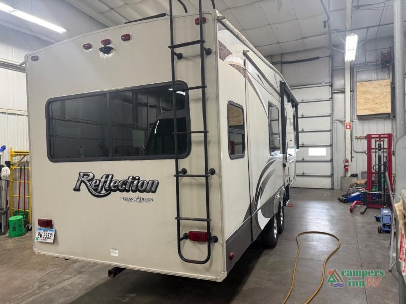 RV listing image