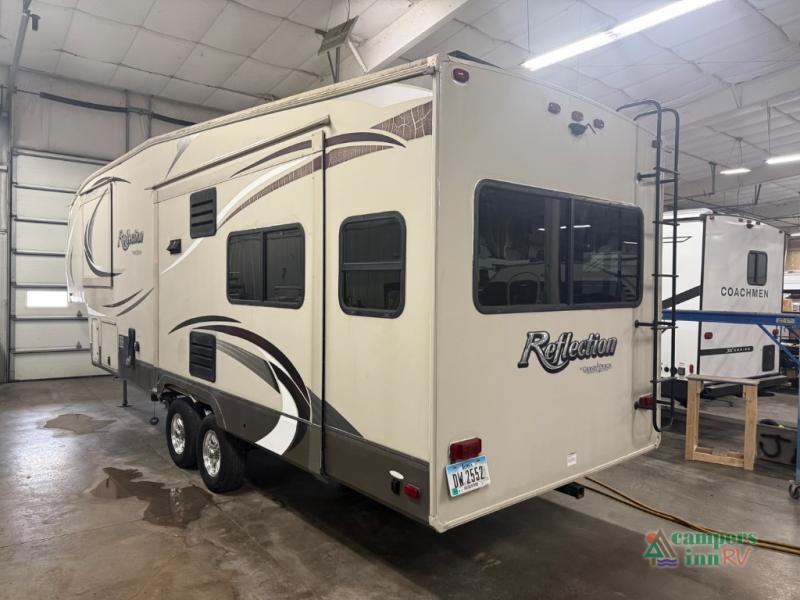 RV listing image