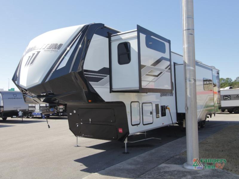 RV listing image
