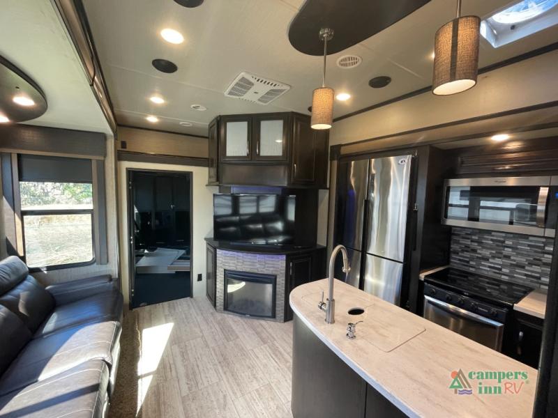RV listing image