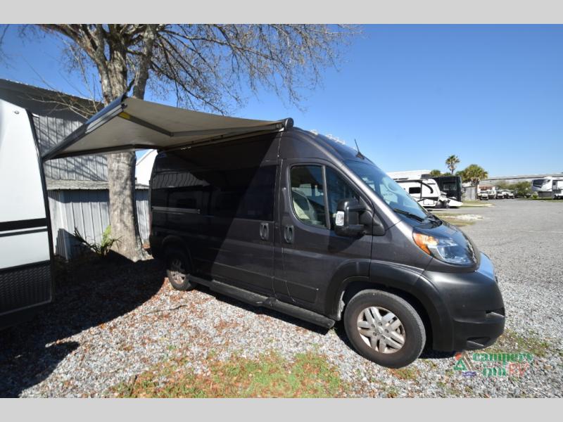 RV listing image