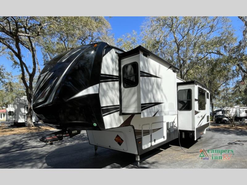 RV listing image