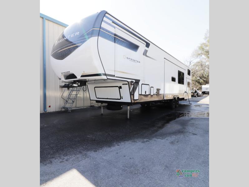 RV listing image