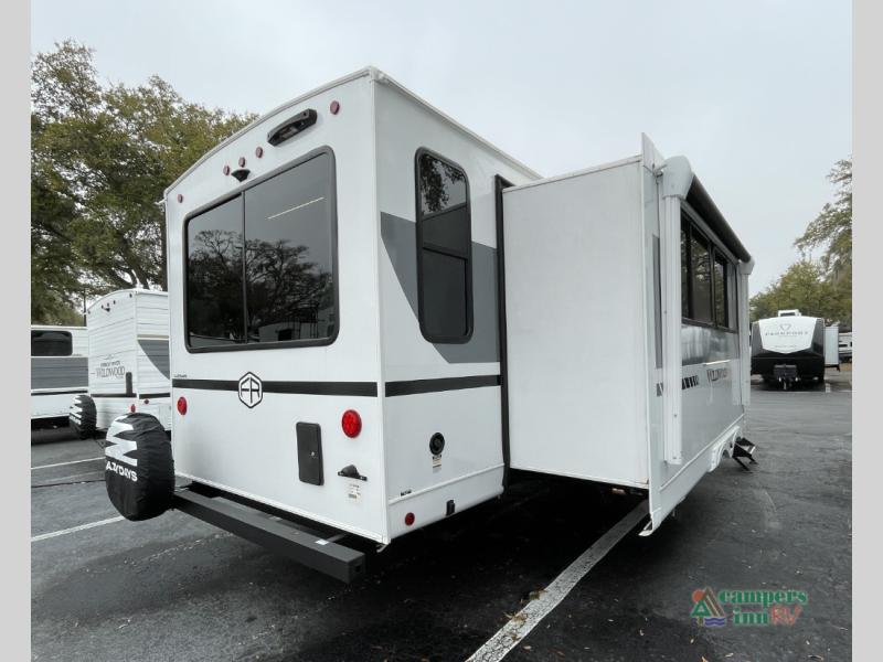 RV listing image