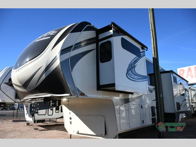 RV listing image