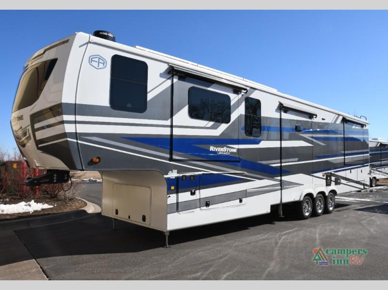RV listing image
