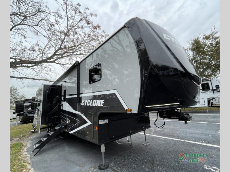 RV listing image