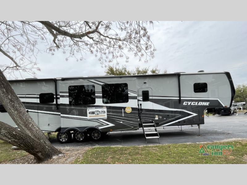 RV listing image