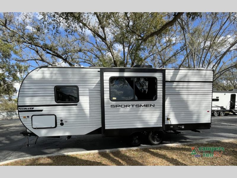 RV listing image