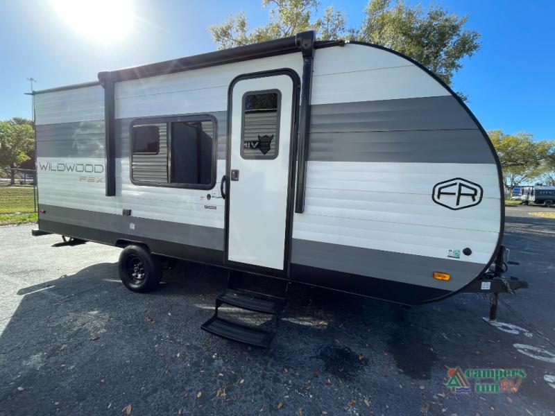 RV listing image