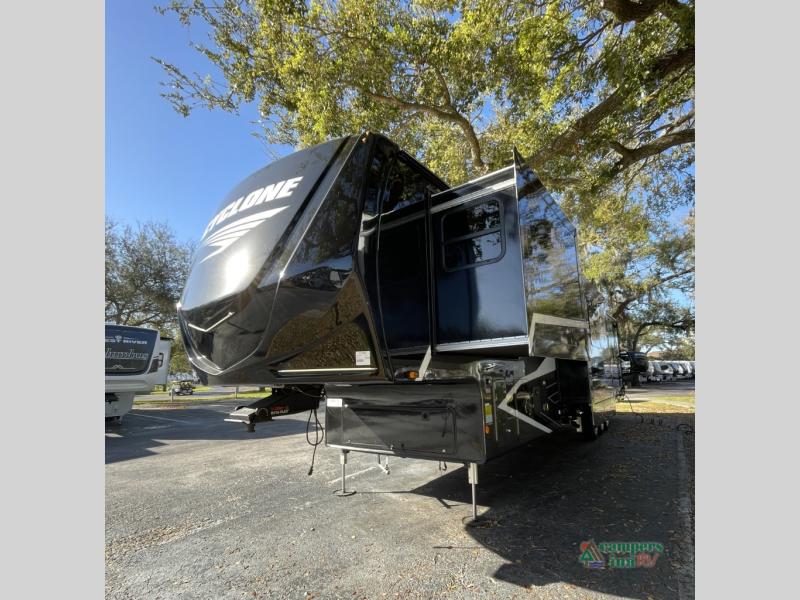 RV listing image