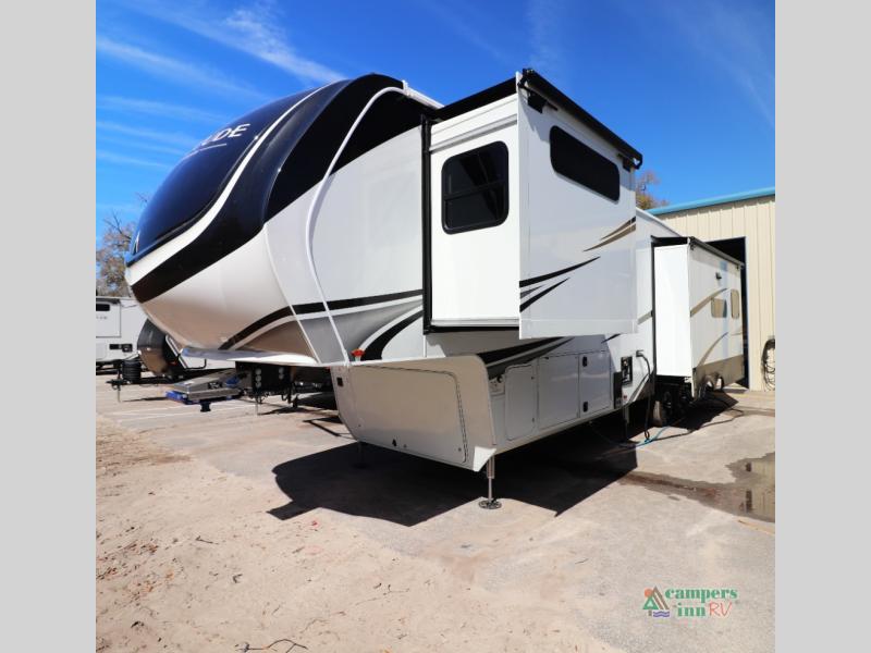 RV listing image