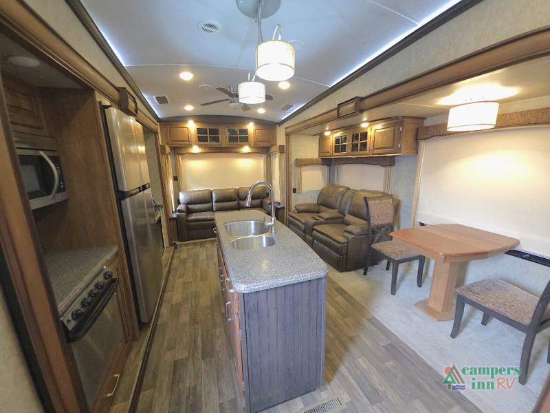 RV listing image