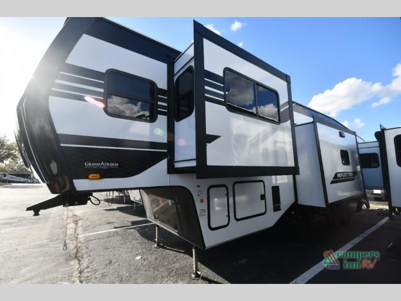 RV listing image
