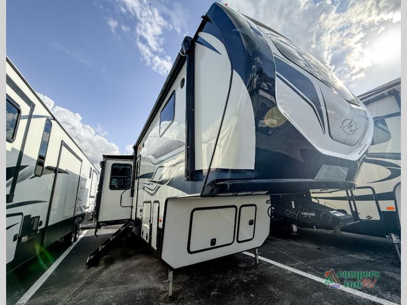 RV listing image