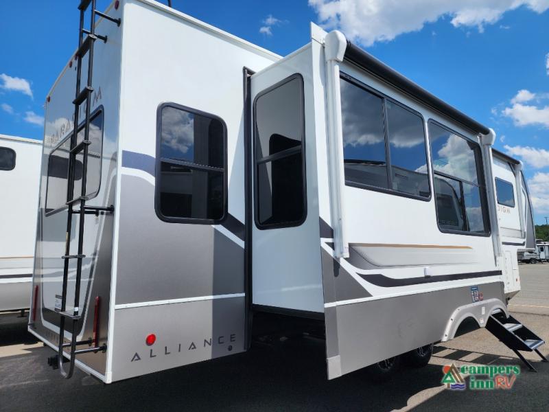 RV listing image