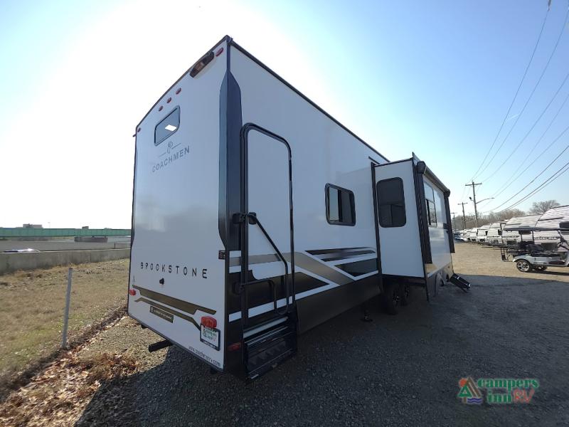 RV listing image