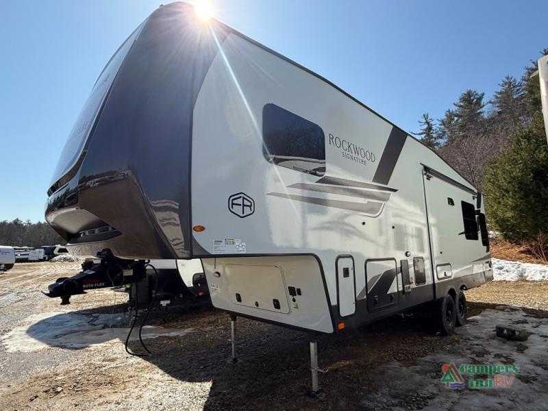 RV listing image