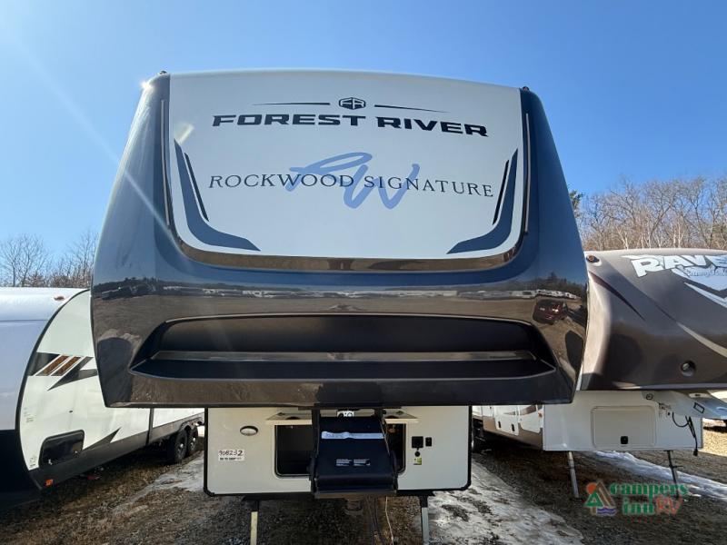 RV listing image