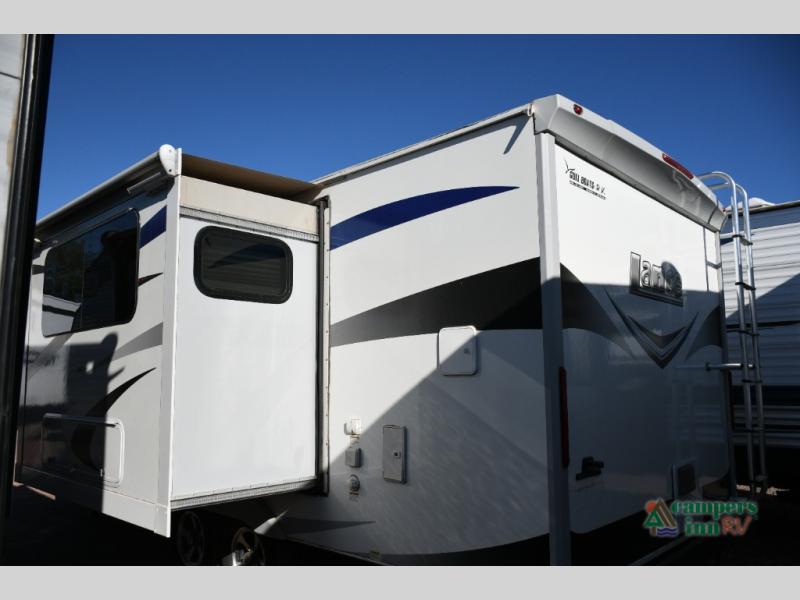 RV listing image