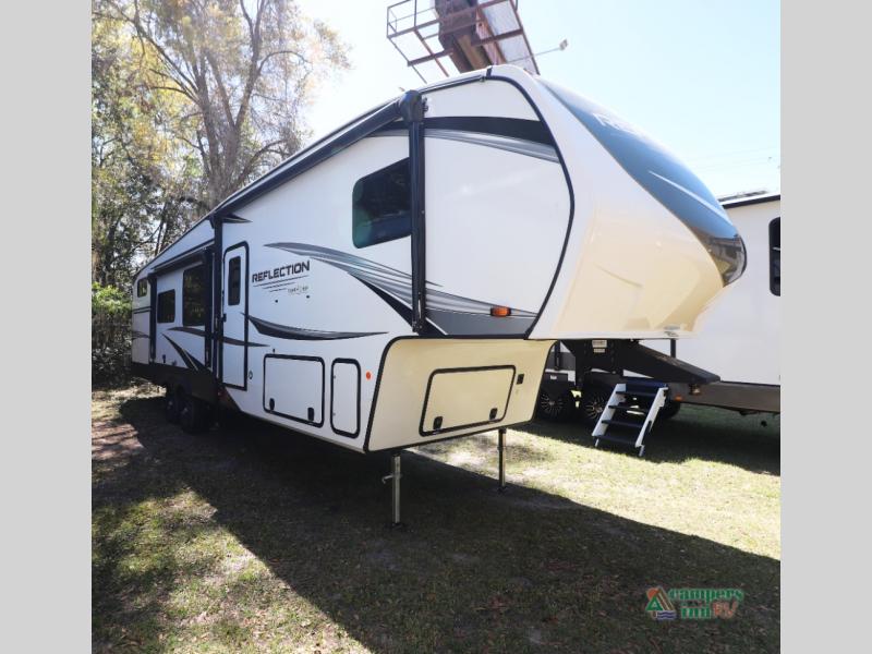 RV listing image