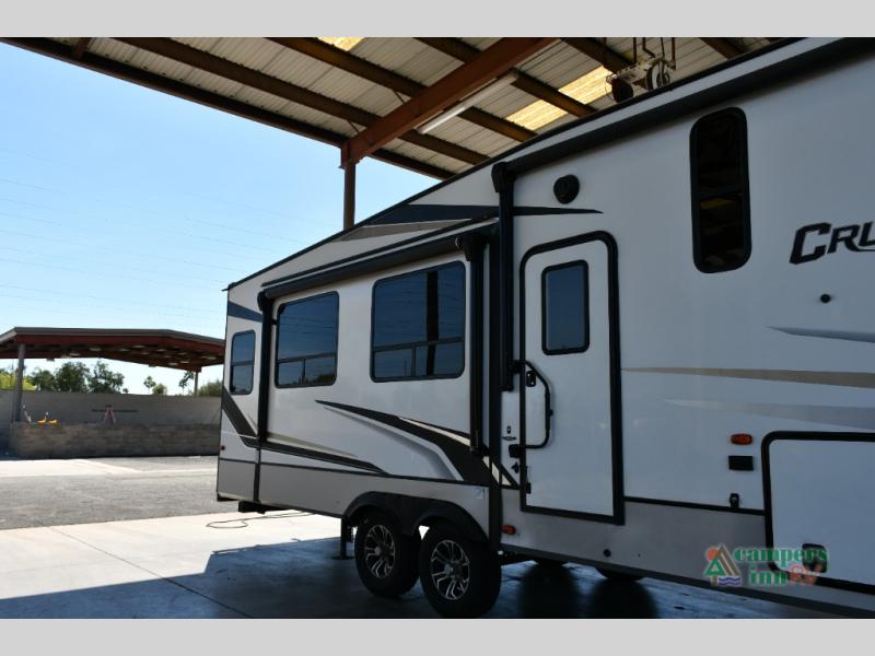 RV listing image